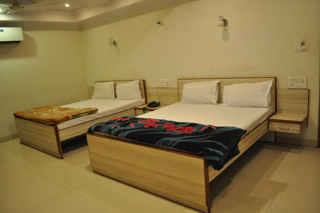 Simla Hotel Jaipur Ngoại thất bức ảnh