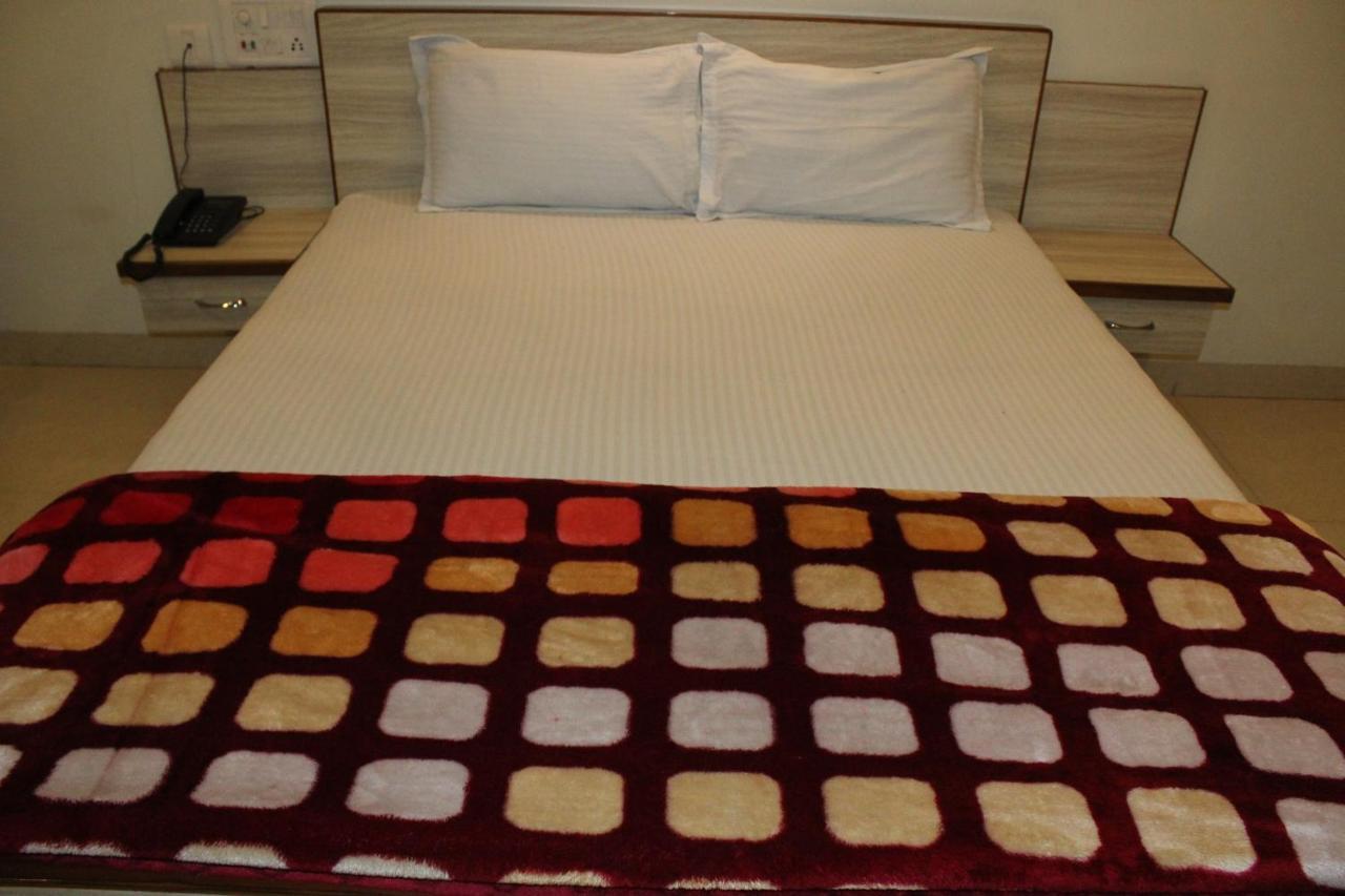Simla Hotel Jaipur Ngoại thất bức ảnh