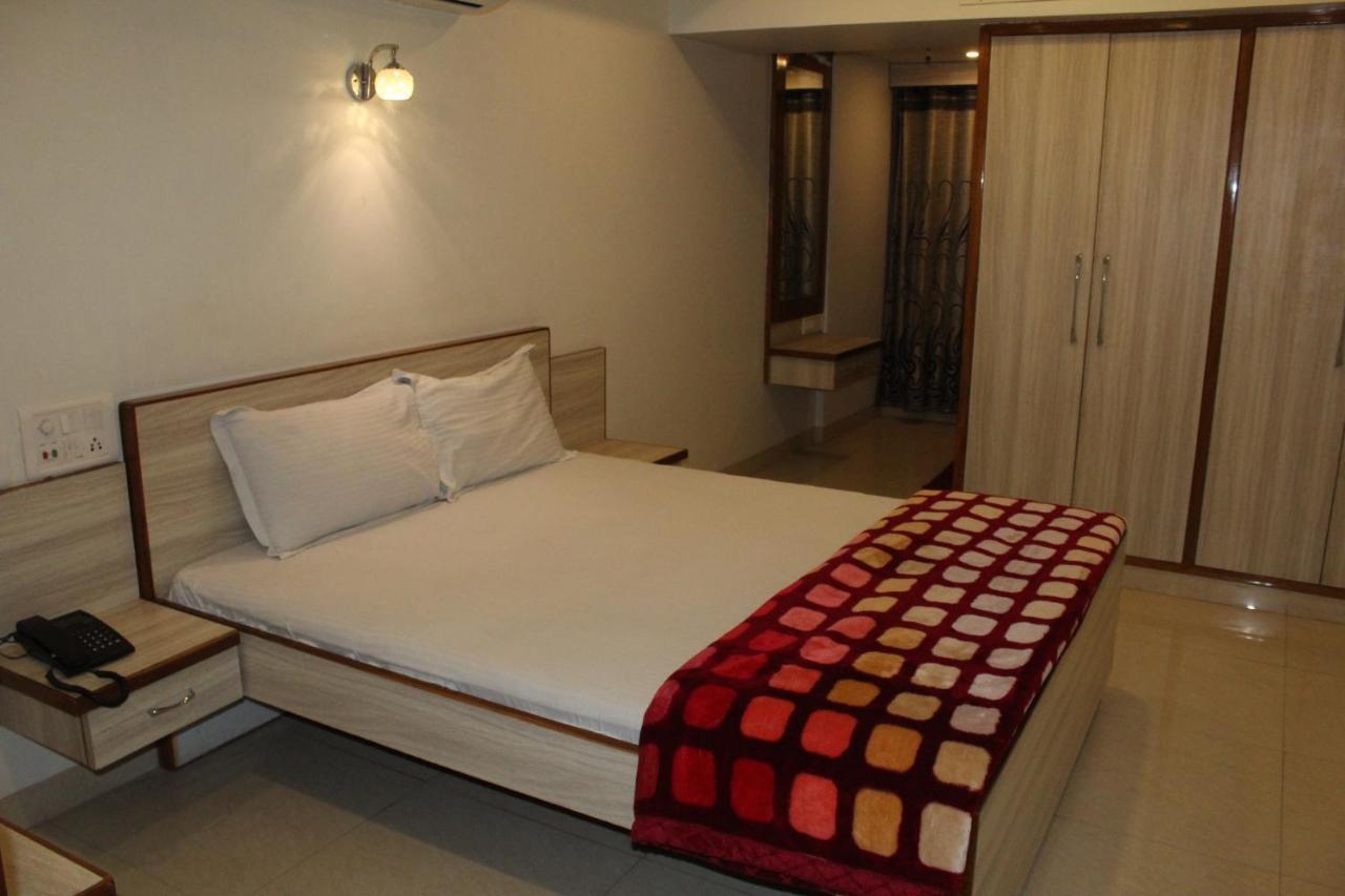 Simla Hotel Jaipur Ngoại thất bức ảnh