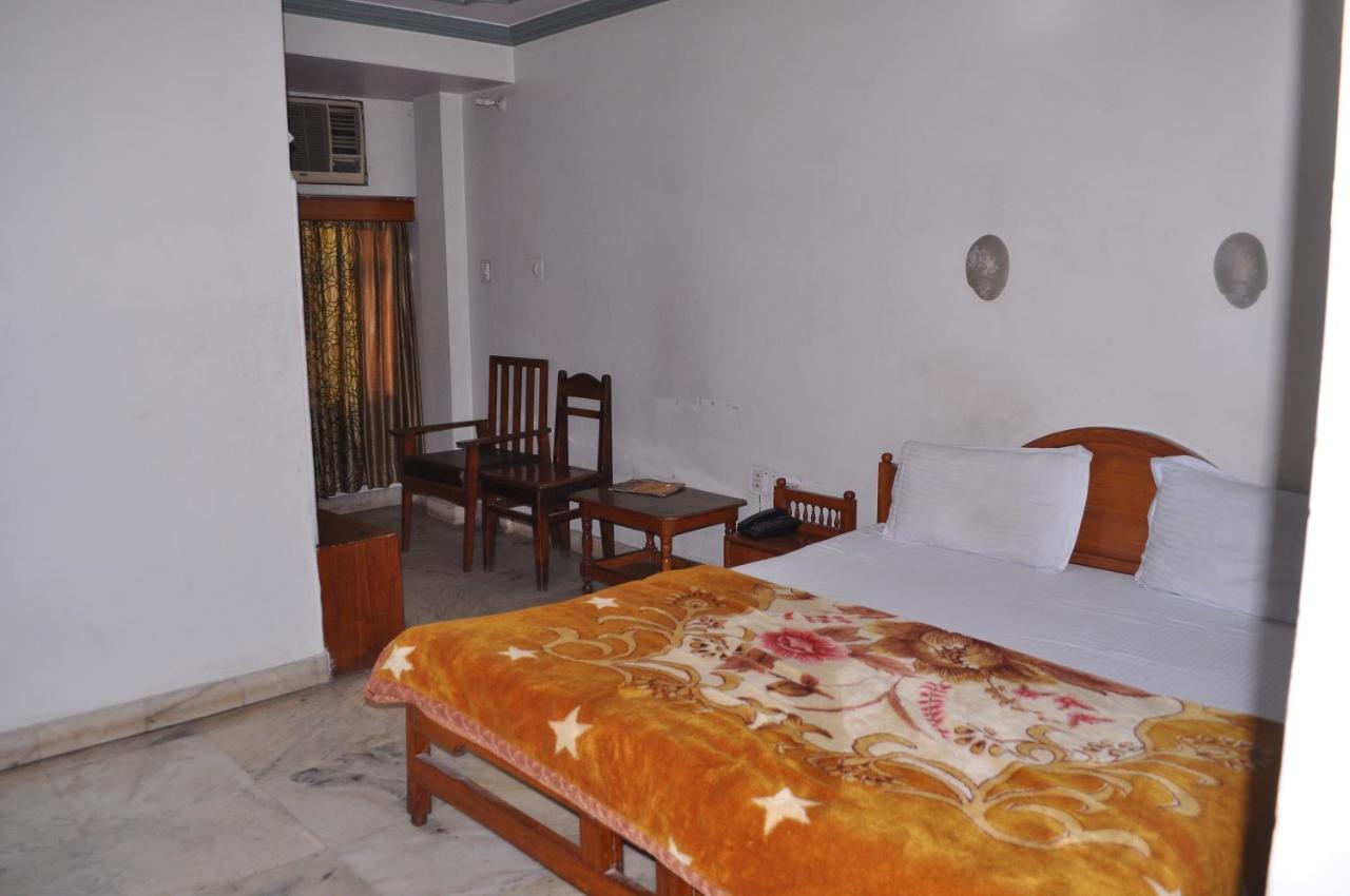 Simla Hotel Jaipur Ngoại thất bức ảnh